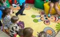 25.04.2024 Spotkanie z dziećmi z Samorządowego Przedszkola w Czubrowicach w ramach DKK dla dzieci