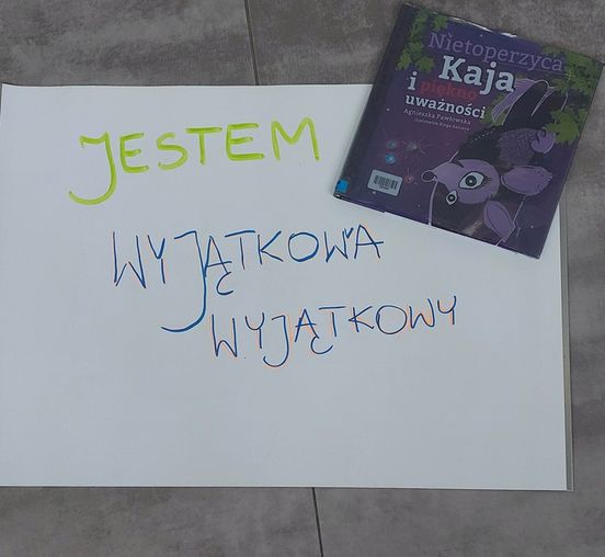 Spotkanie z elementami biblioterapii dla uczestników Środowiskowego Domu Samopomocy w Jerzmanowicach