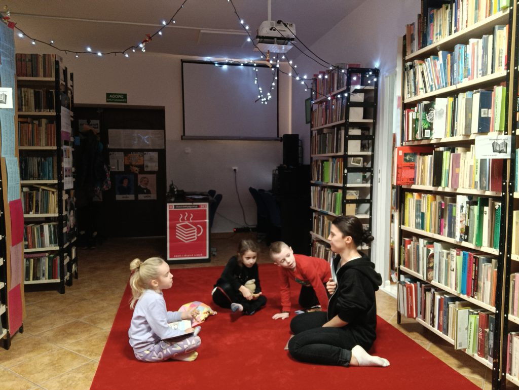 Świąteczne spotkanie w bibliotece